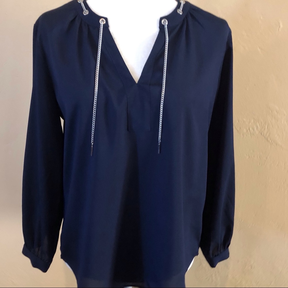 ❇️ New York & Company, Chain blouse, Royal blue
